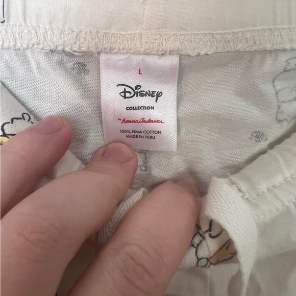 Disney Collection Woman Large Winnie the Pooh White Pajama Set - Picture 11 of 11